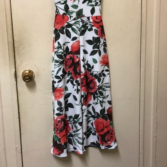 NEW Petite Floral Jumpsuit - Picture 2 of 7